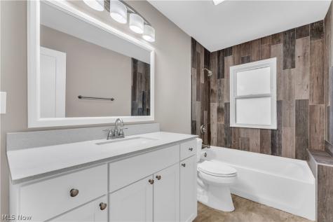 1631 Waterbury Road Lakewood OH 44107