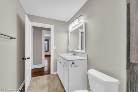 1631 Waterbury Road Lakewood OH 44107