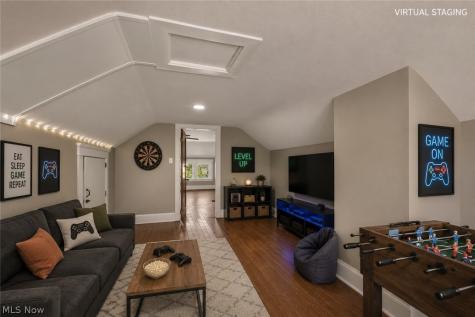 1631 Waterbury Road Lakewood OH 44107