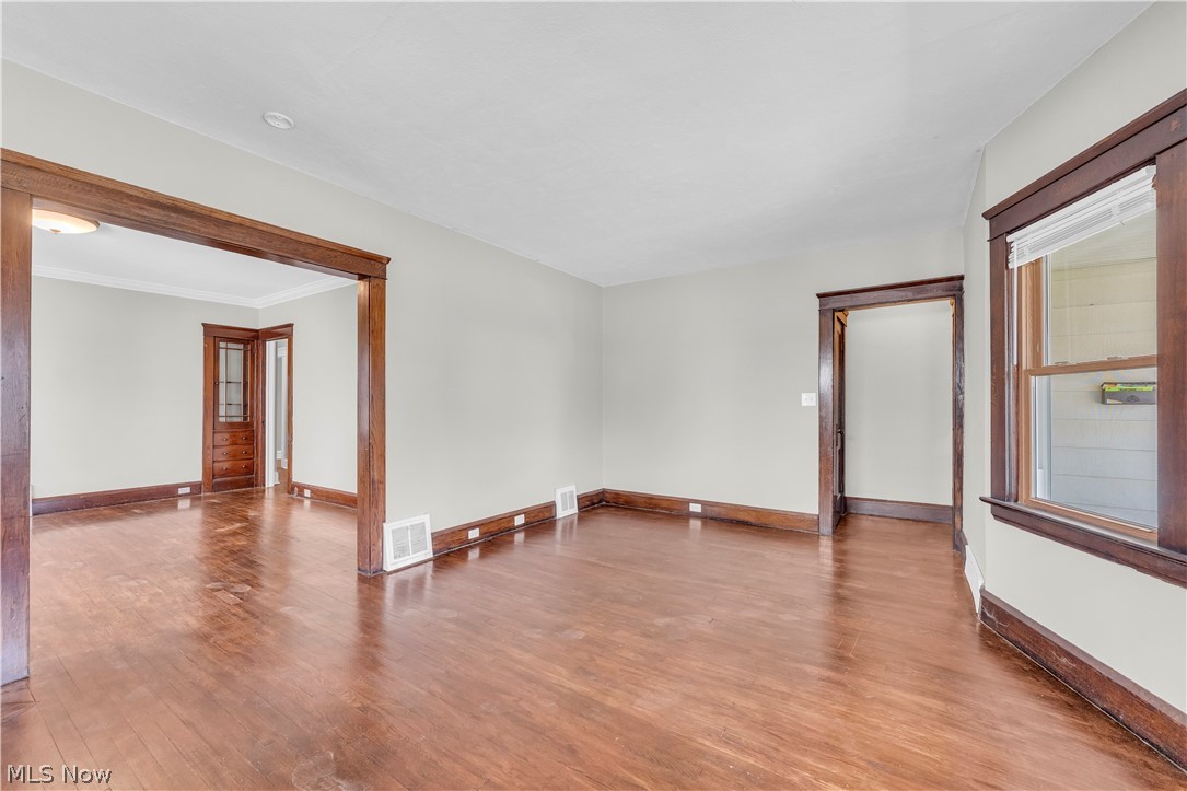 1631 Waterbury Road Lakewood OH 44107