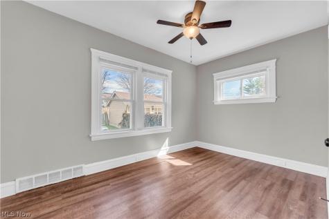 1631 Waterbury Road Lakewood OH 44107
