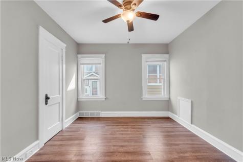 1631 Waterbury Road Lakewood OH 44107