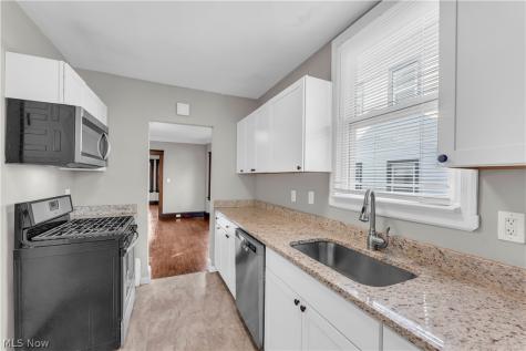 1631 Waterbury Road Lakewood OH 44107