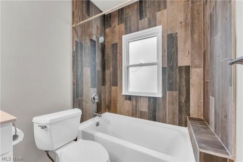 1631 Waterbury Road Lakewood OH 44107