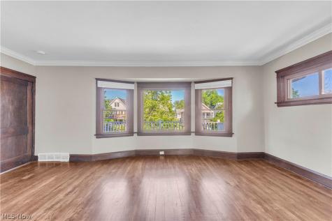 1631 Waterbury Road Lakewood OH 44107