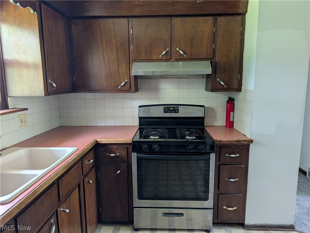 1223 Faircliff Street Louisville OH 44641