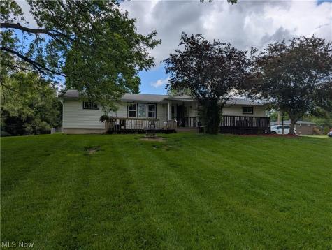 1223 Faircliff Street Louisville OH 44641