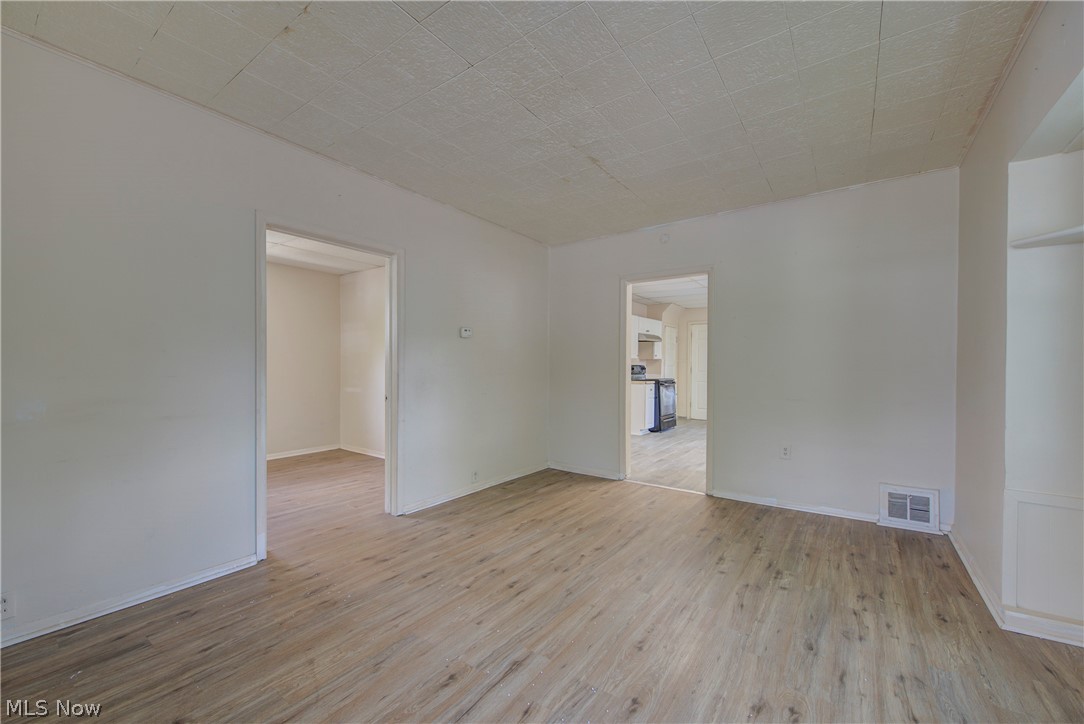 3295 W 56th Street Cleveland OH 44102