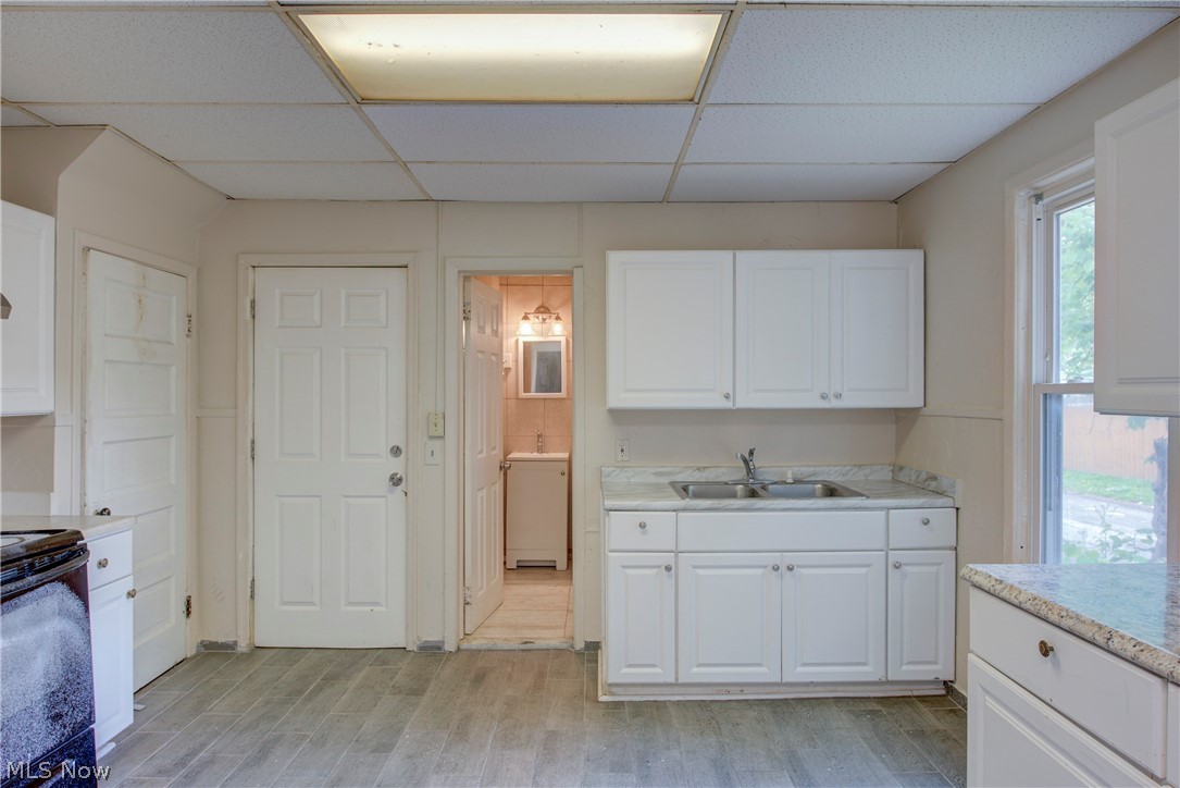 3295 W 56th Street Cleveland OH 44102