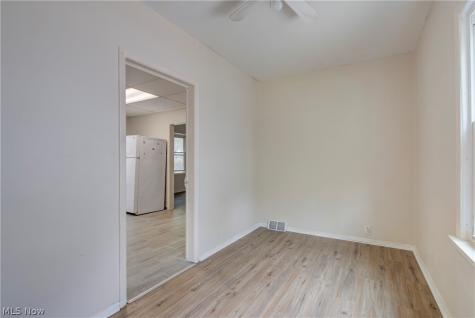 3295 W 56th Street Cleveland OH 44102