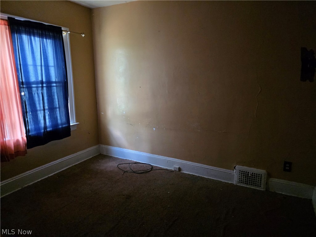 3847 E 146th Street Cleveland OH 44128