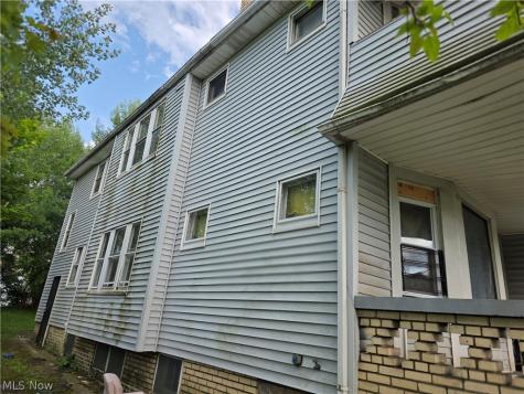 3847 E 146th Street Cleveland OH 44128