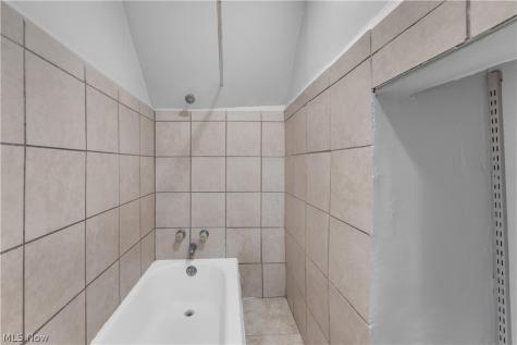 3150 W 70th Street Cleveland OH 44102