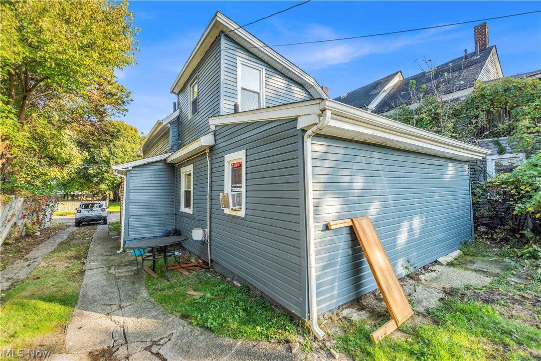 3150 W 70th Street Cleveland OH 44102