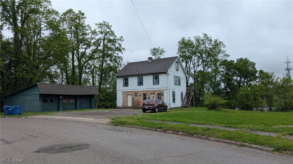 133 Parkway Street Struthers OH 44471