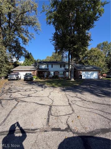 473-475 S Frank Boulevard Akron OH 44313