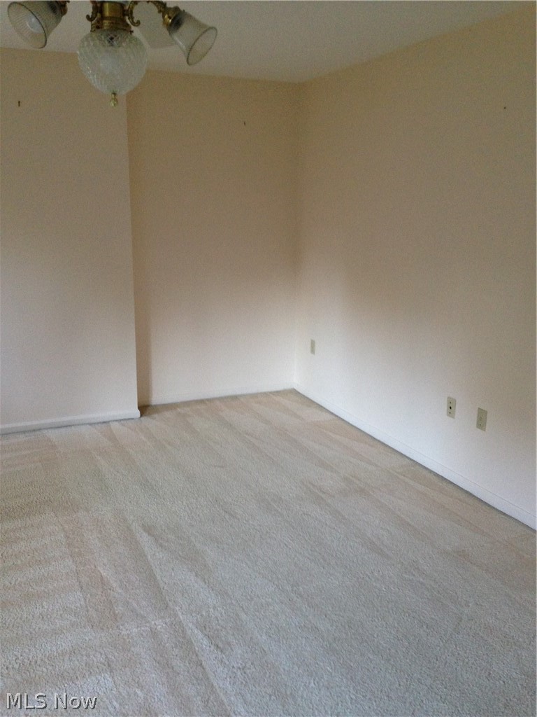473-475 S Frank Boulevard Akron OH 44313