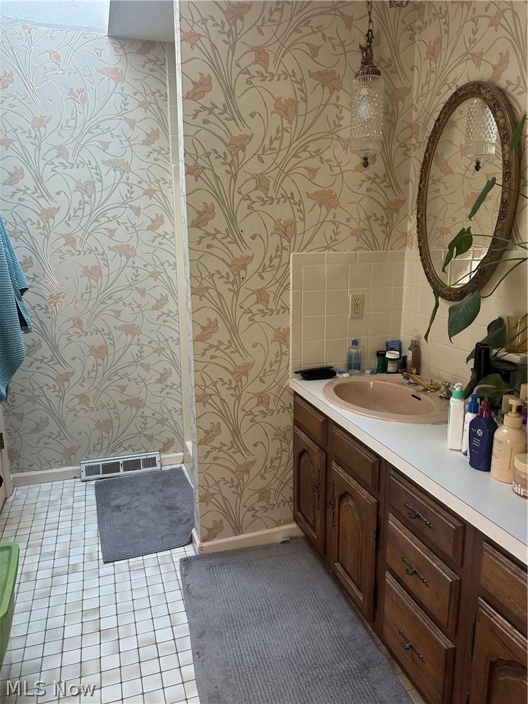 473-475 S Frank Boulevard Akron OH 44313