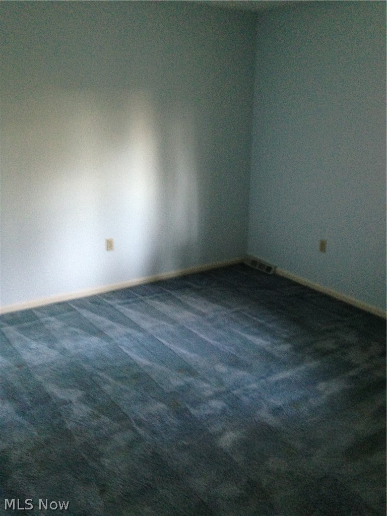 473-475 S Frank Boulevard Akron OH 44313