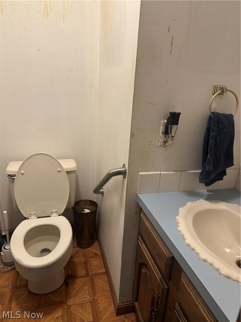 473-475 S Frank Boulevard Akron OH 44313