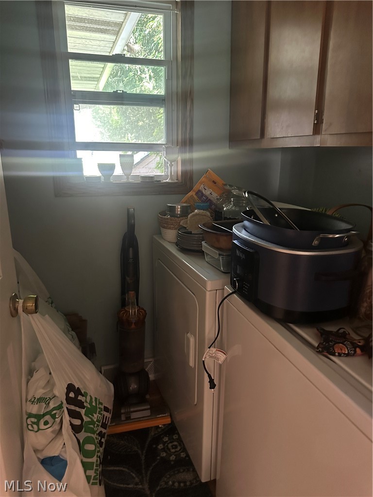 473-475 S Frank Boulevard Akron OH 44313