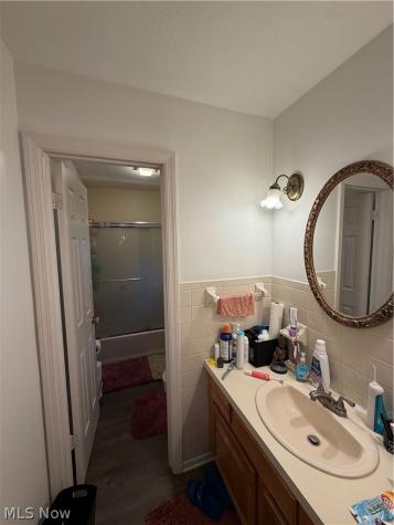 473-475 S Frank Boulevard Akron OH 44313