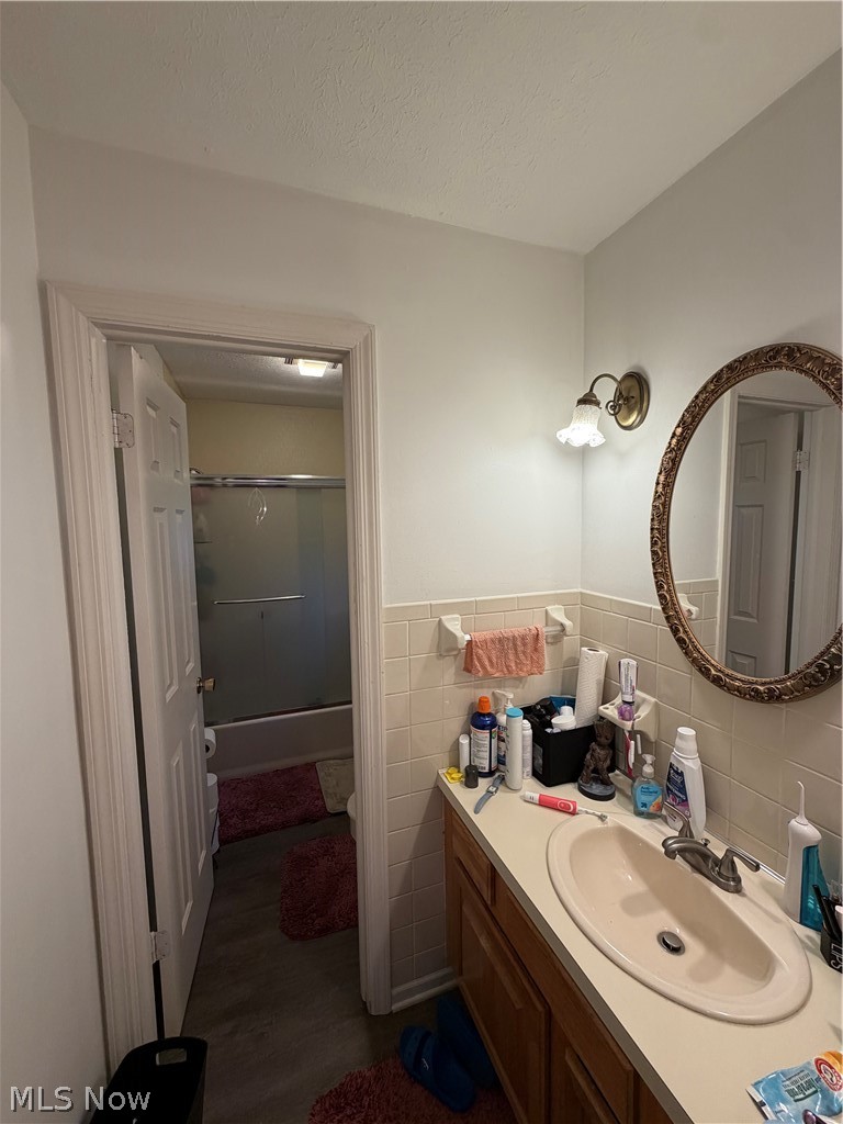 473-475 S Frank Boulevard Akron OH 44313
