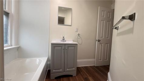 3721 E 50th Street Cleveland OH 44105