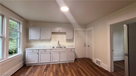 3721 E 50th Street Cleveland OH 44105