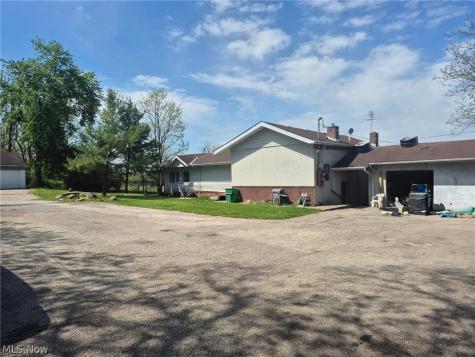 7511 Jeffries Avenue Garfield Heights OH 44105