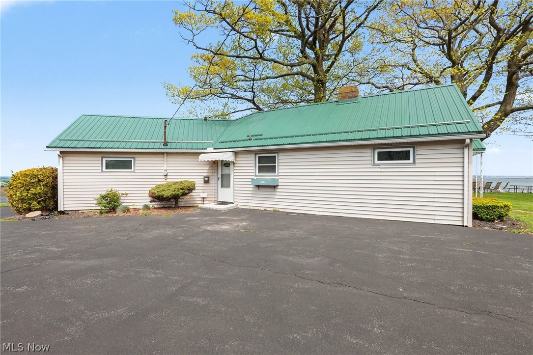 298 Park Avenue Conneaut OH 44030