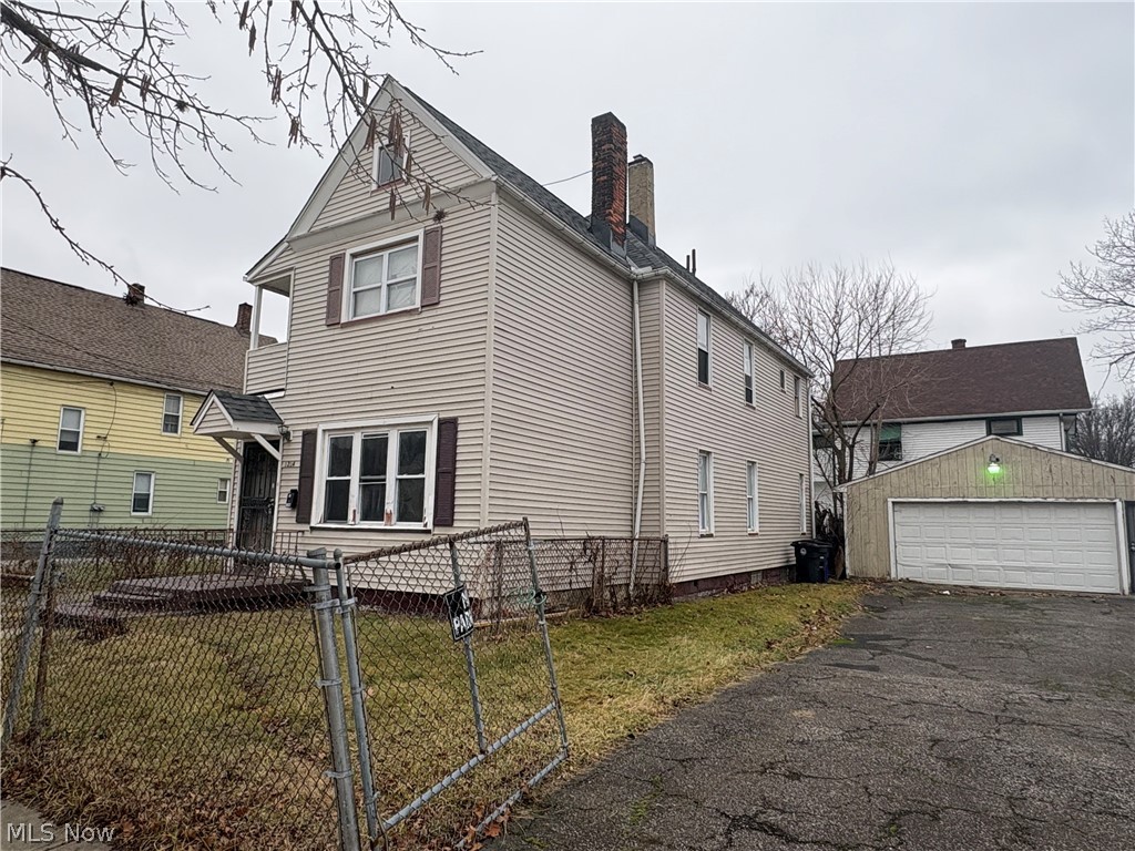 1214 E 74th Street Cleveland OH 44103