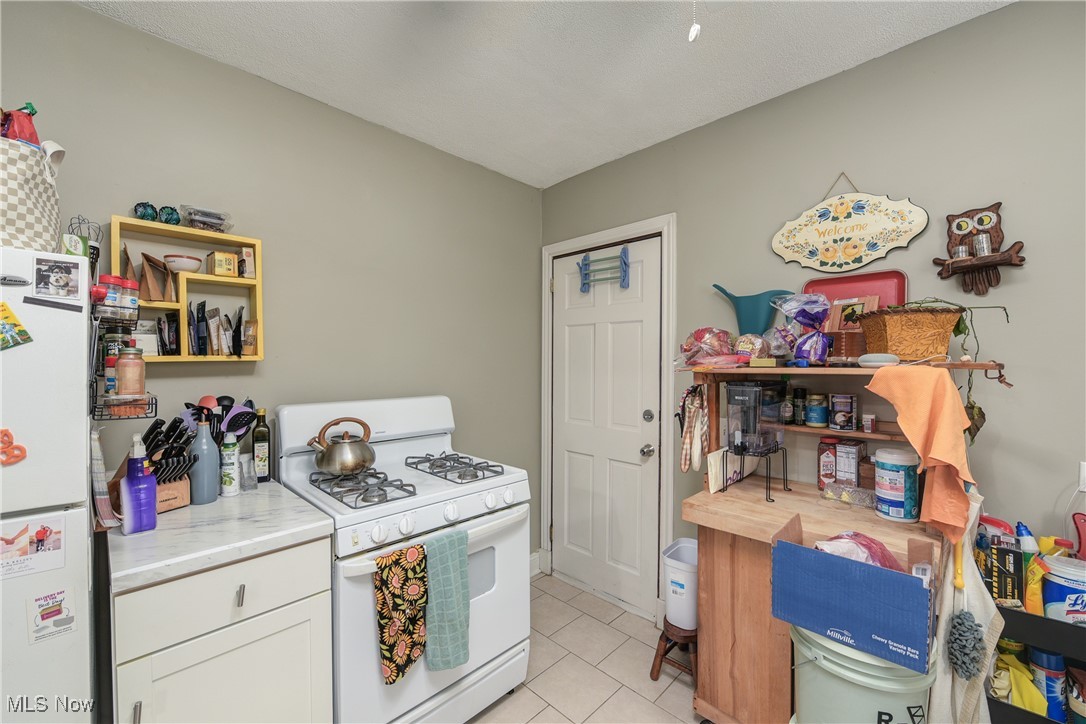 1631 Orchard Grove Avenue Lakewood OH 44107