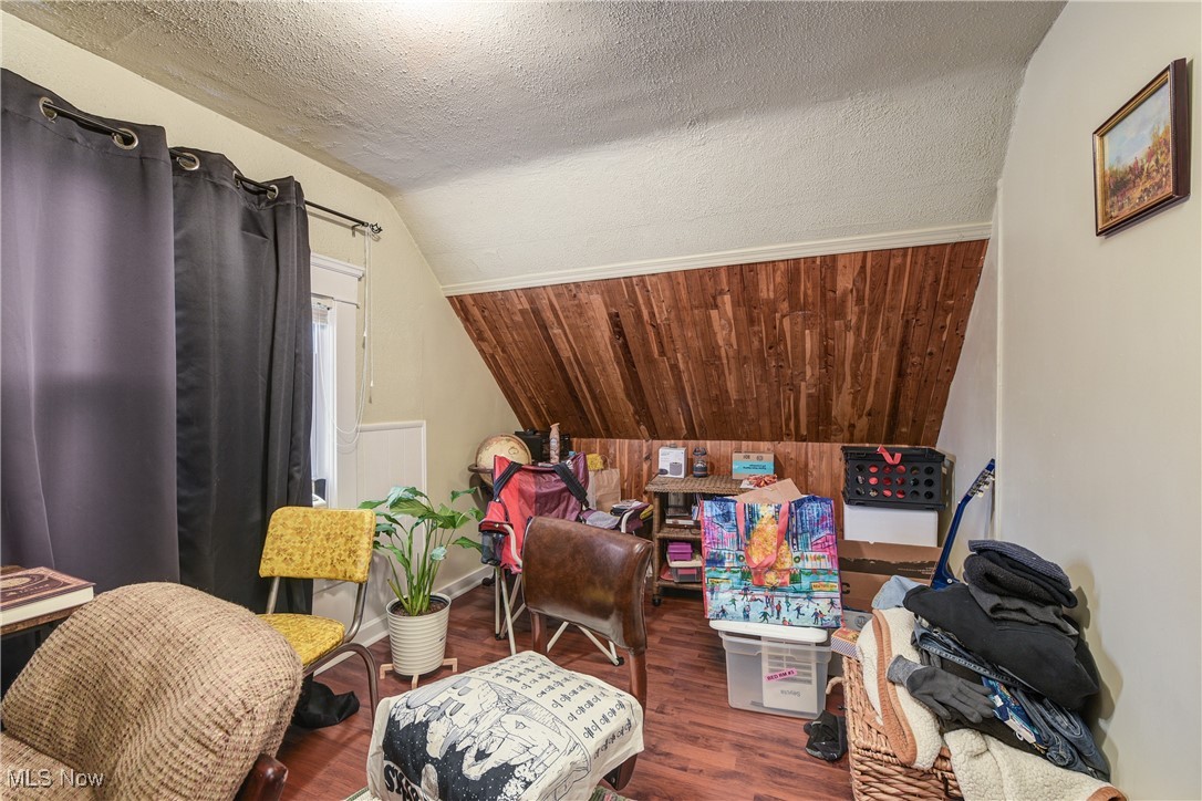 1631 Orchard Grove Avenue Lakewood OH 44107