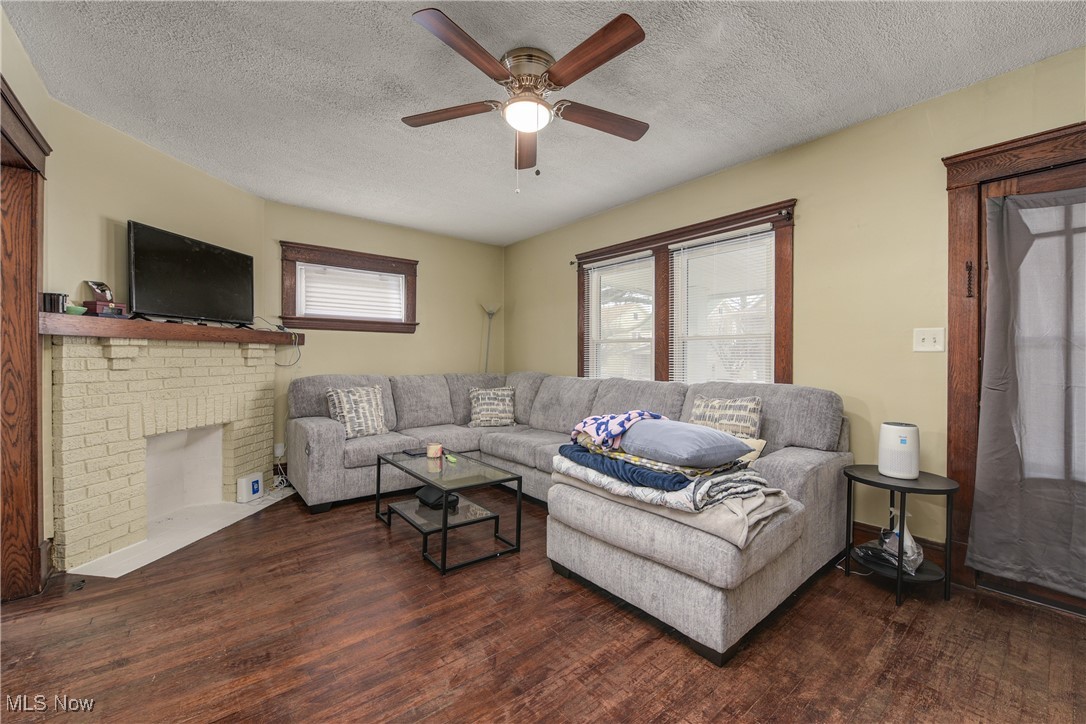 1631 Orchard Grove Avenue Lakewood OH 44107