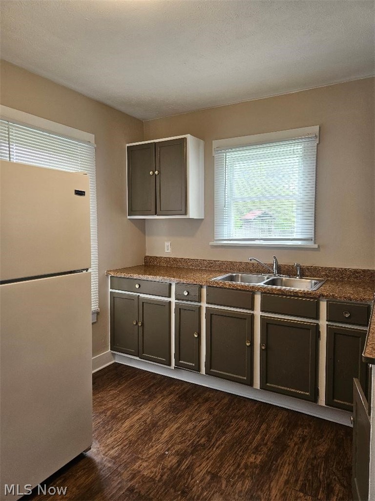 1937 Willard Avenue SE Warren OH 44484
