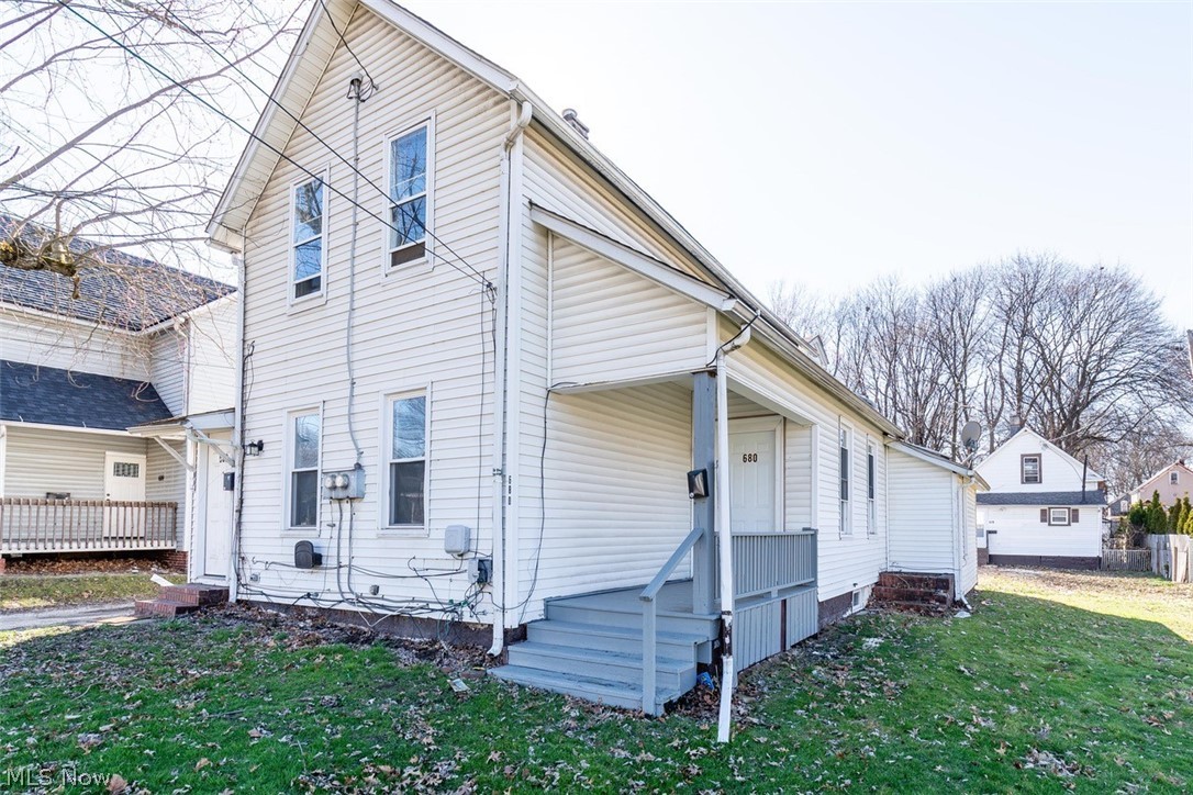 678-682 Sumner Akron OH 44311