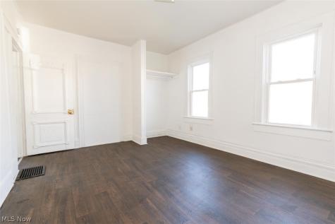 678-682 Sumner Akron OH 44311