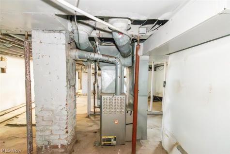 678-682 Sumner Akron OH 44311