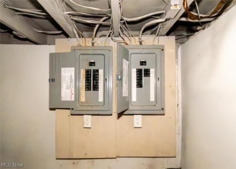 678-682 Sumner Akron OH 44311