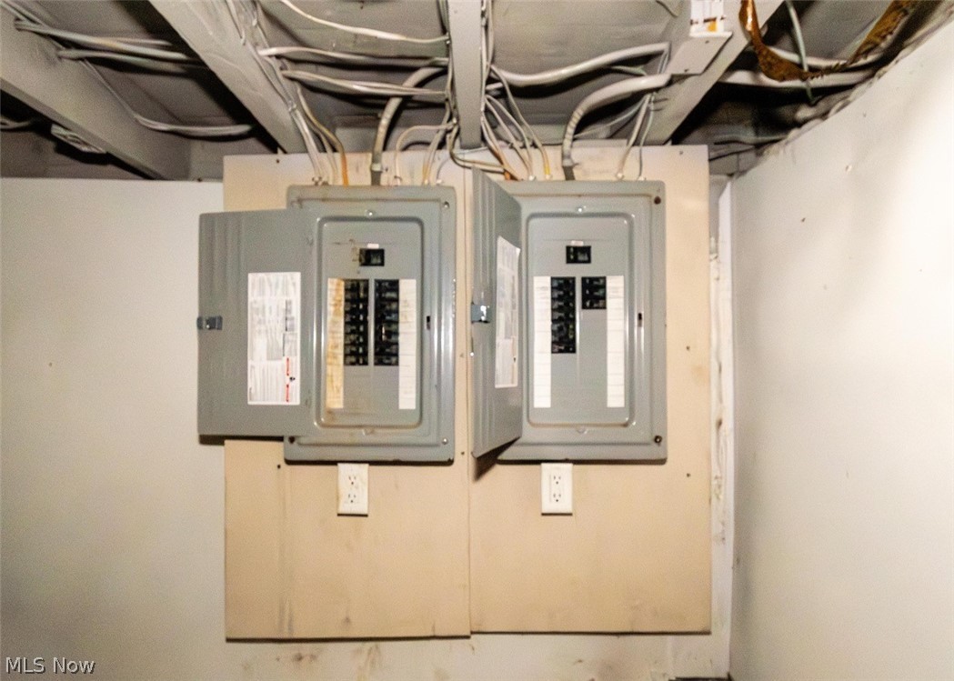 678-682 Sumner Akron OH 44311