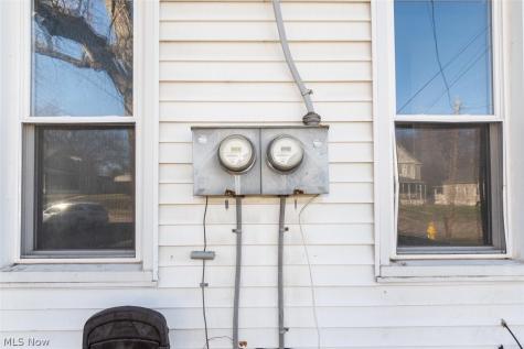 678-682 Sumner Akron OH 44311