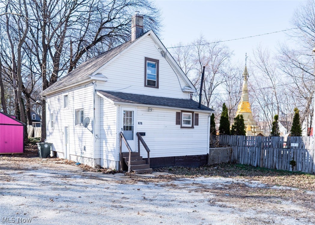 678-682 Sumner Akron OH 44311