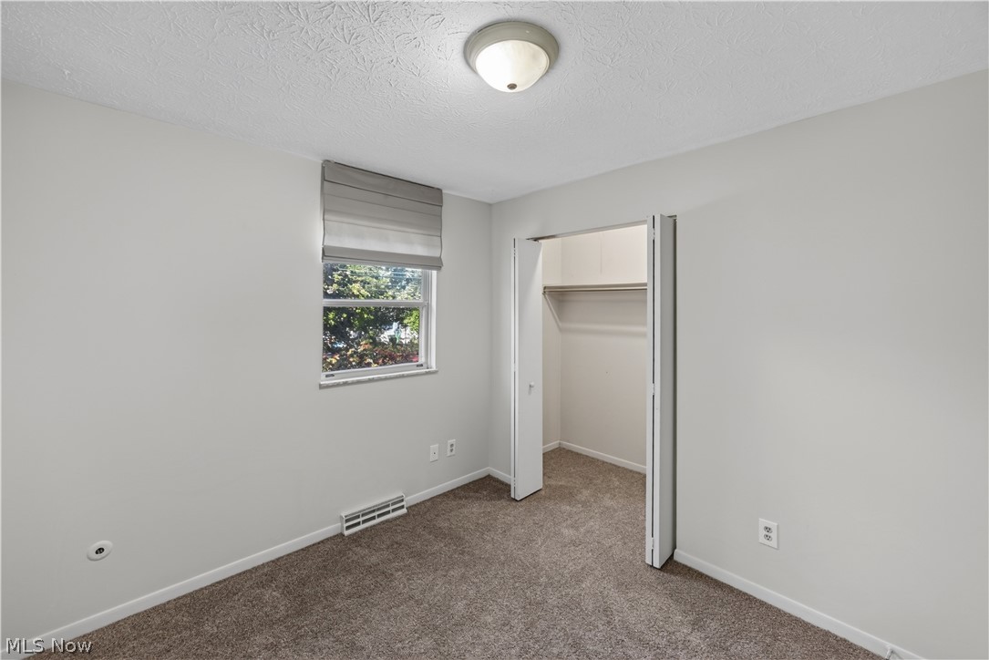 3367-3371 Hiwood Avenue Stow OH 44224