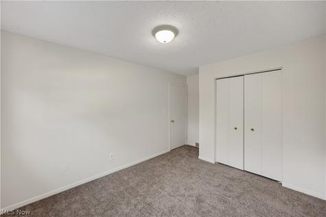 3367-3371 Hiwood Avenue Stow OH 44224