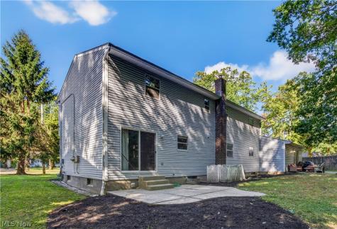3367-3371 Hiwood Avenue Stow OH 44224