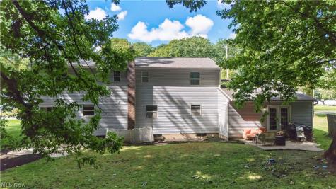 3367-3371 Hiwood Avenue Stow OH 44224