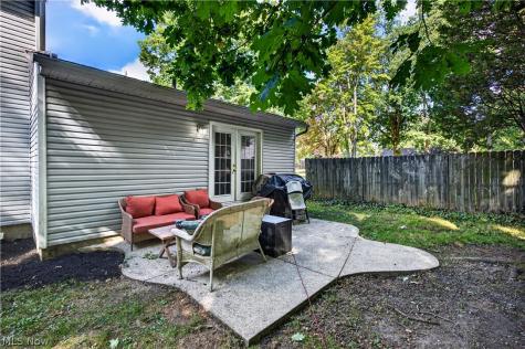 3367-3371 Hiwood Avenue Stow OH 44224