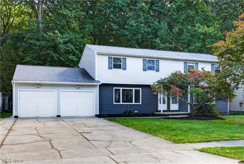 3367-3371 Hiwood Avenue Stow OH 44224