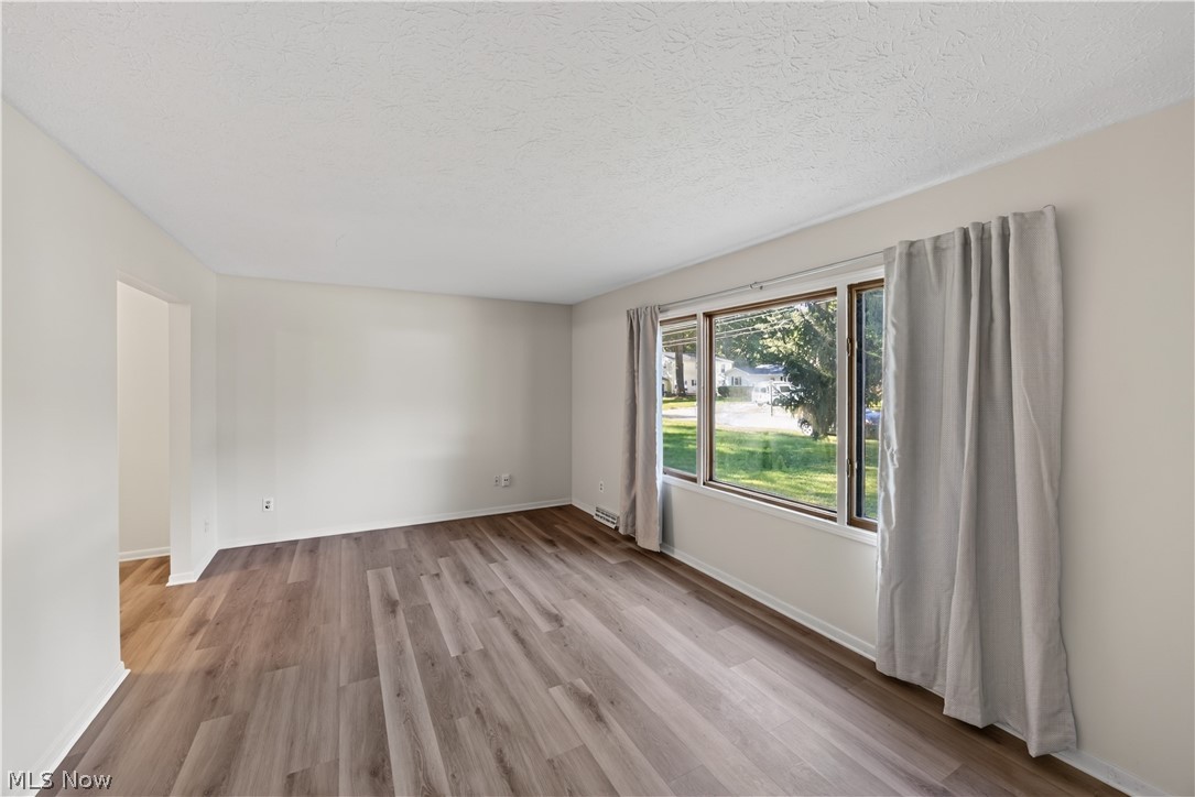 3367-3371 Hiwood Avenue Stow OH 44224